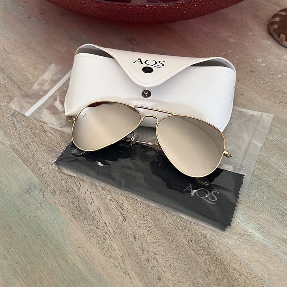 AQS AQUASWISS POLARIZED GOLD GUNMETAL Gray AVIATORS SUNGLASSES UNISEX 🖤 NWT - Picture 1 of 16